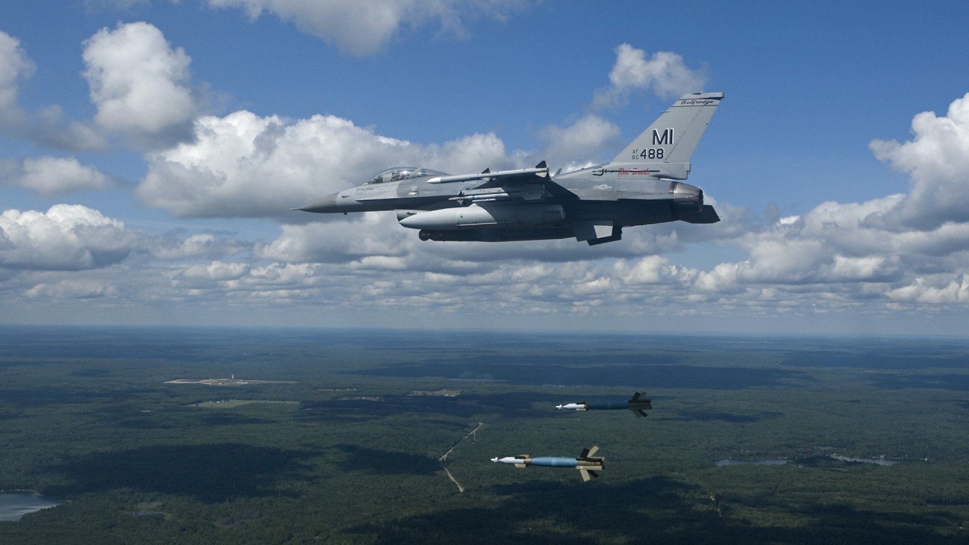 特色城市滑轮速降，街头极速的最新运动风潮，轮滑速降是什么意思