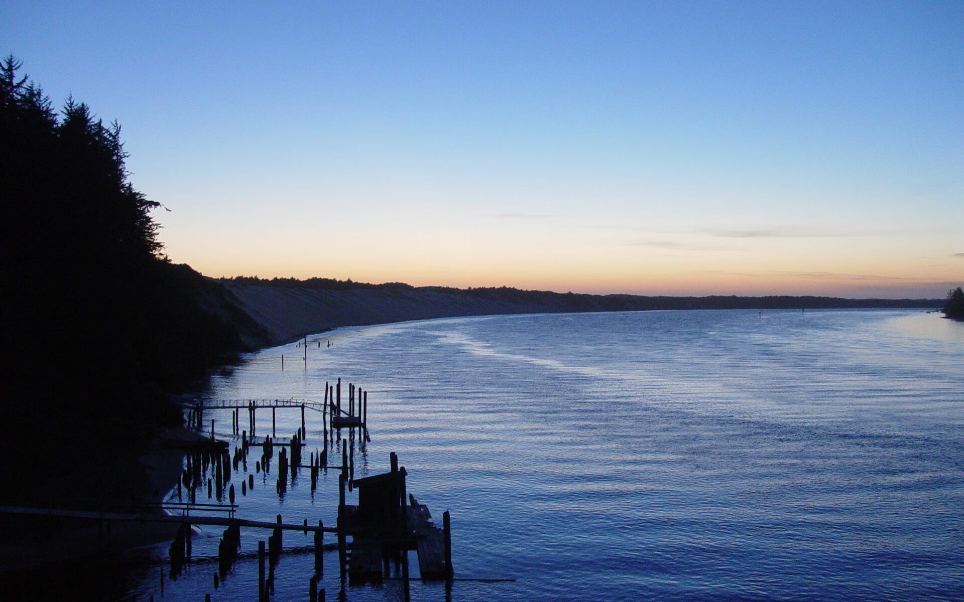 热刺客场失利，英超积分榜排名下滑，英超冠军热刺